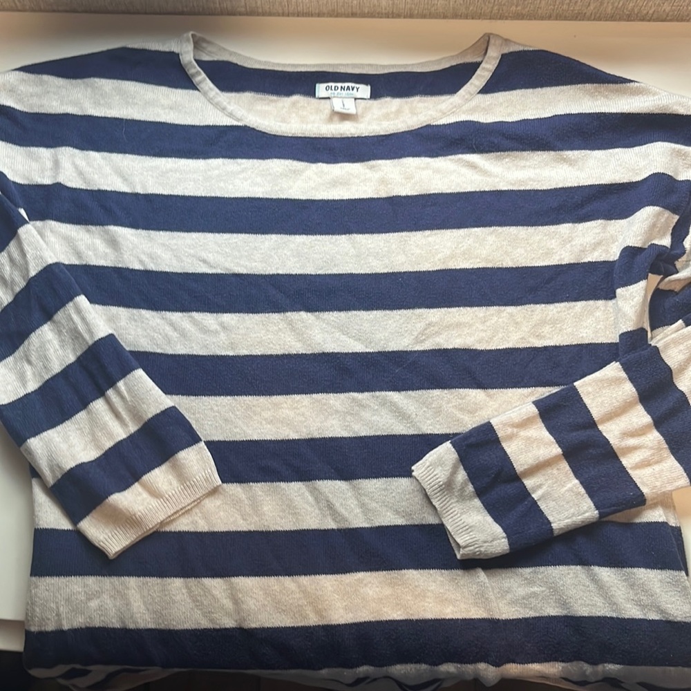 Old Navy Sweater